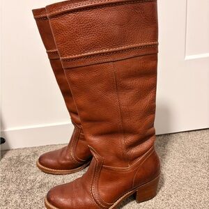Frye 7.5 Brown Leather Heeled Boots
